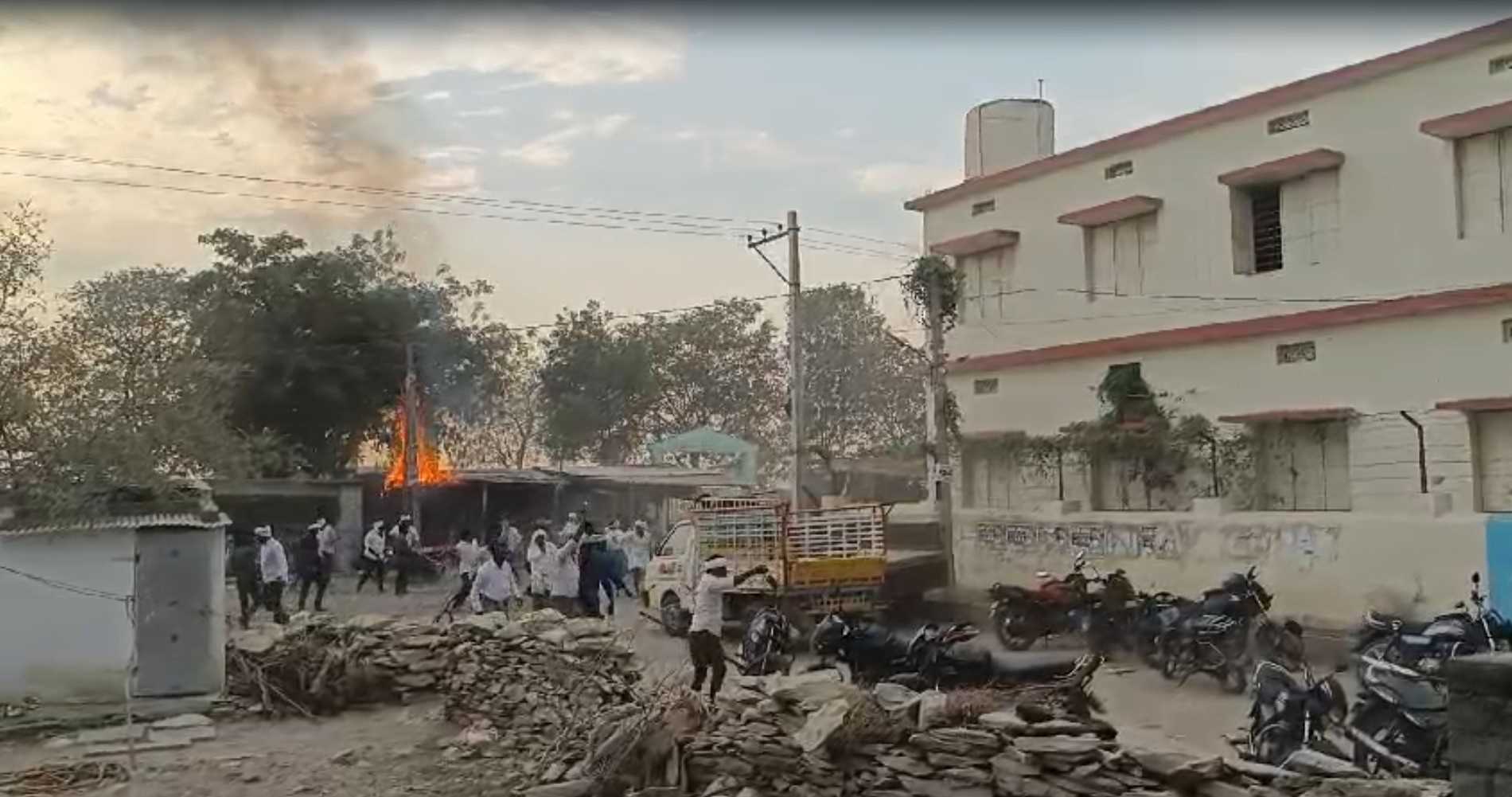 वाईएसआरसीपी सांसद ने आंध्र प्रदेश में चुनाव बाद हिंसा की शिकायत केंद्र से की वाईएसआरसीपी सांसद ने आंध्र प्रदेश में चुनाव बाद हिंसा की शिकायत केंद्र से की